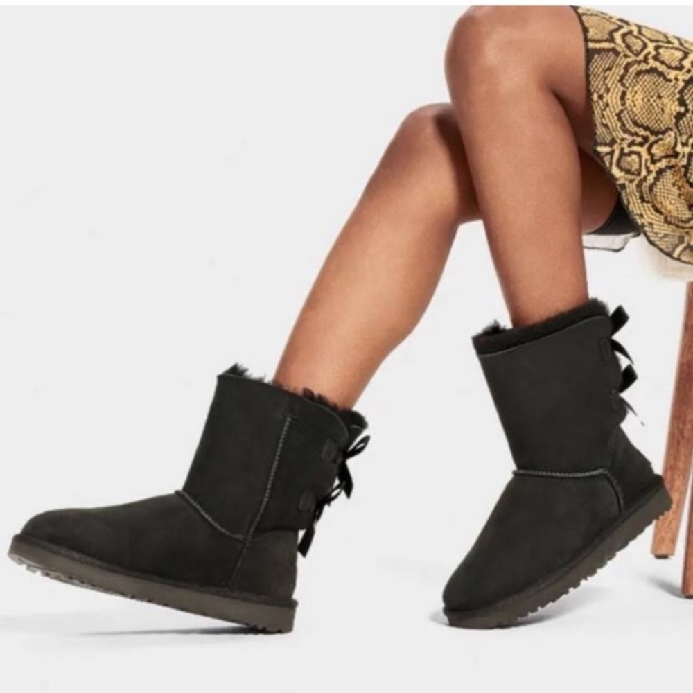 Ugg Bailey Bow - image 1